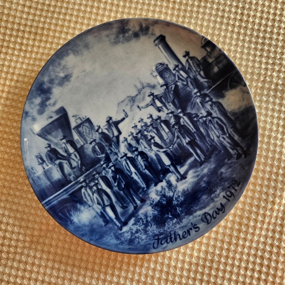 Vintage Berlin Design - Father's Day 1972 - Blue Collectable‎ Plate